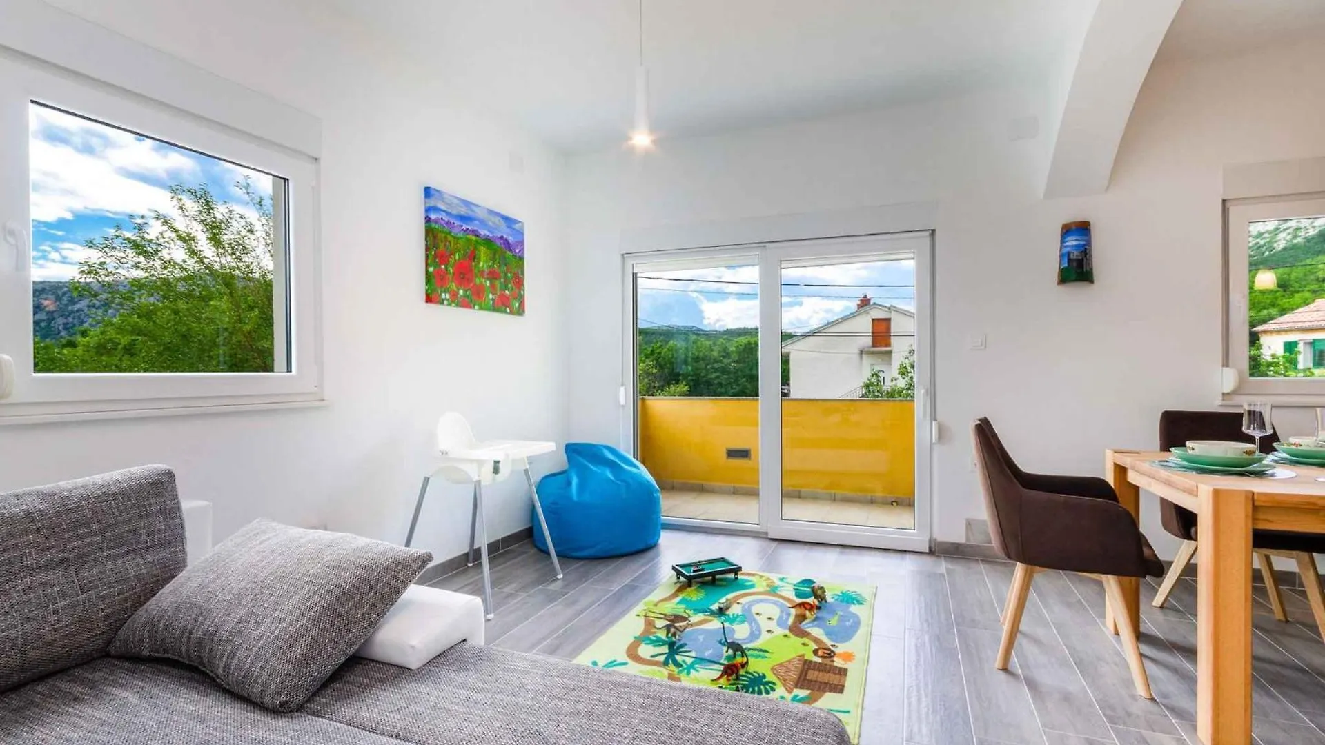 Holiday Home In Drivenik 39098